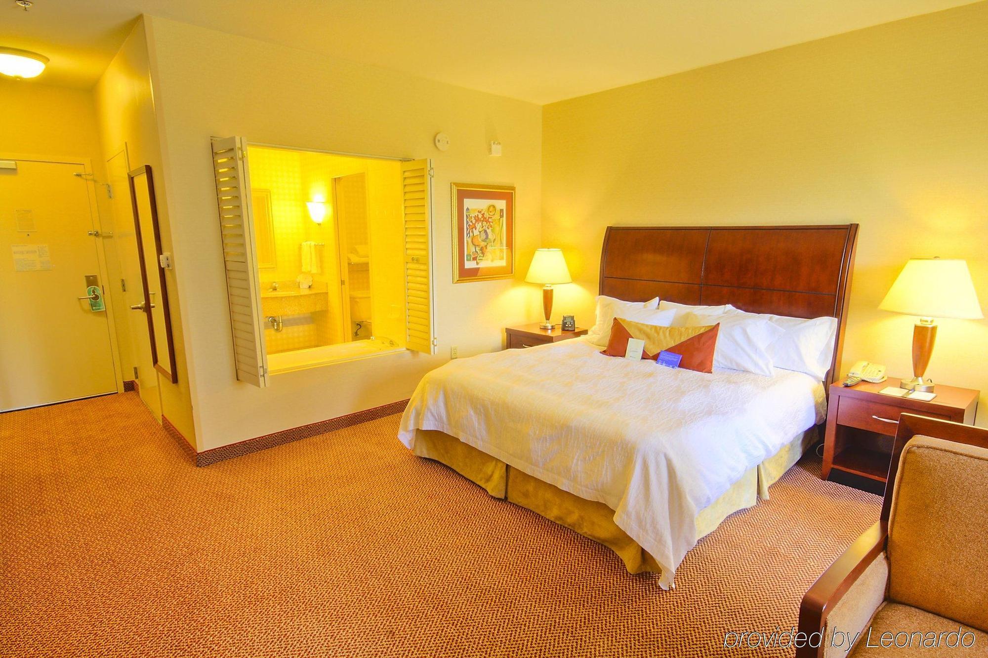 Hilton Garden Inn Montebello / Los Angeles Номер фото