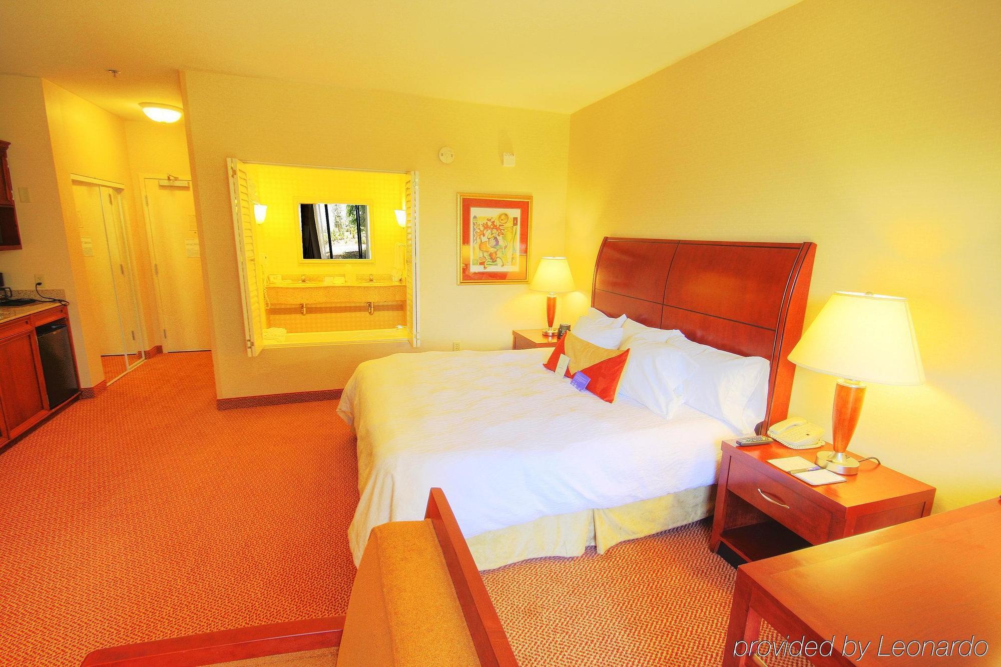 Hilton Garden Inn Montebello / Los Angeles Номер фото